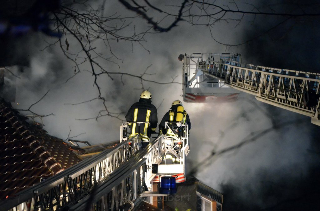 Feuer 2 Koeln Junkersdorf Salzburgerweg P058.JPG - Miklos Laubert